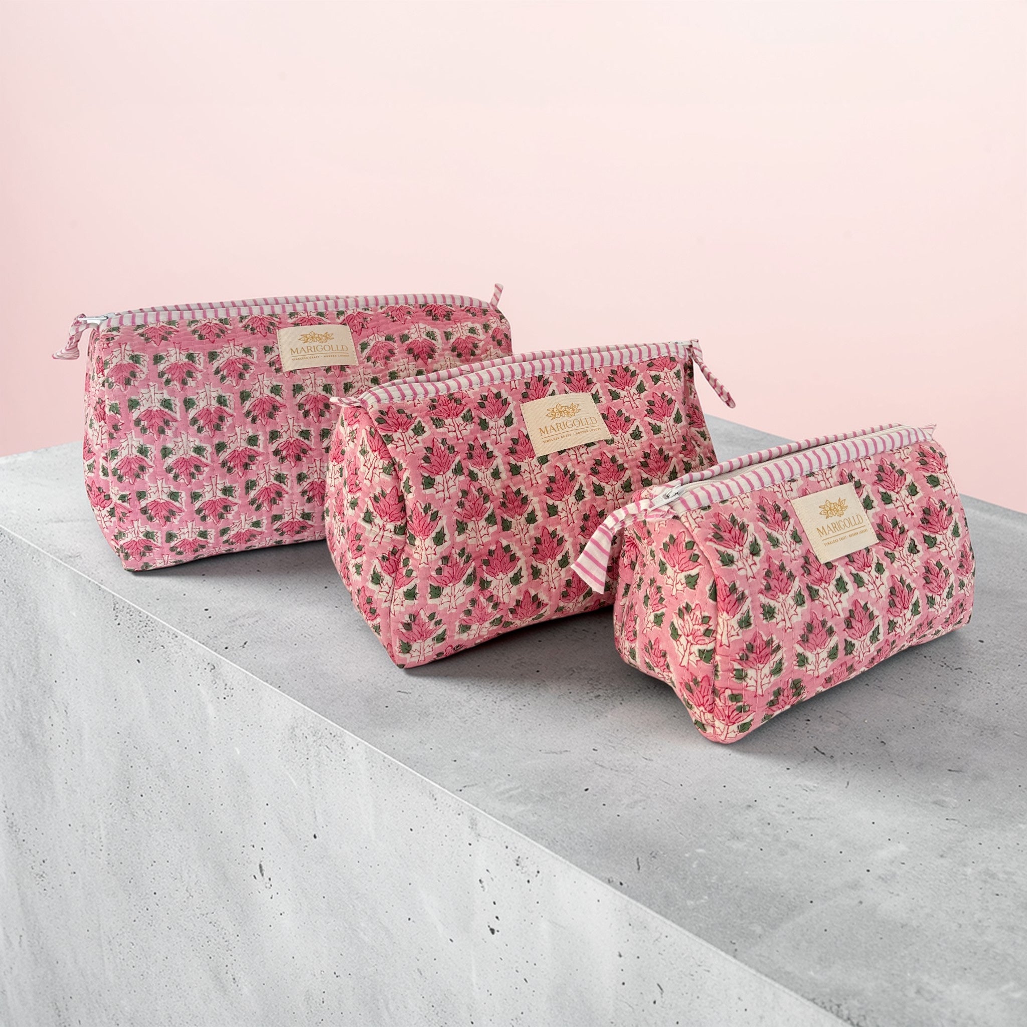 Pinker Kosmetiketui „Maze“