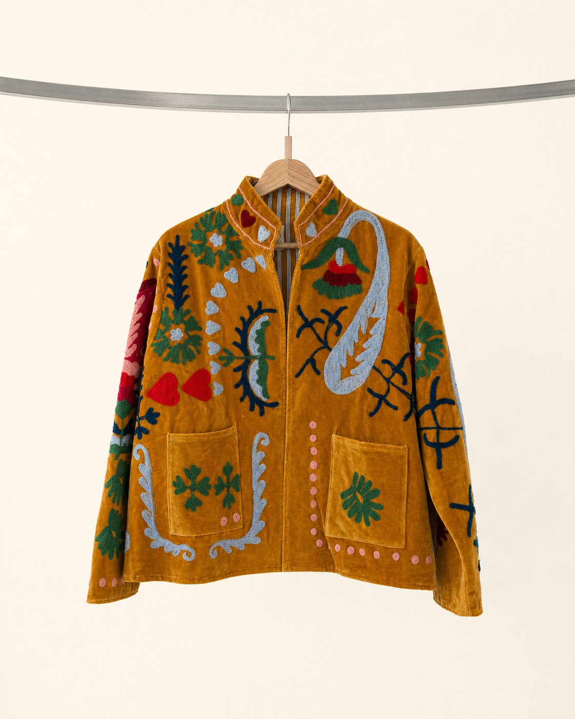Gelbe Samtjacke "Love"